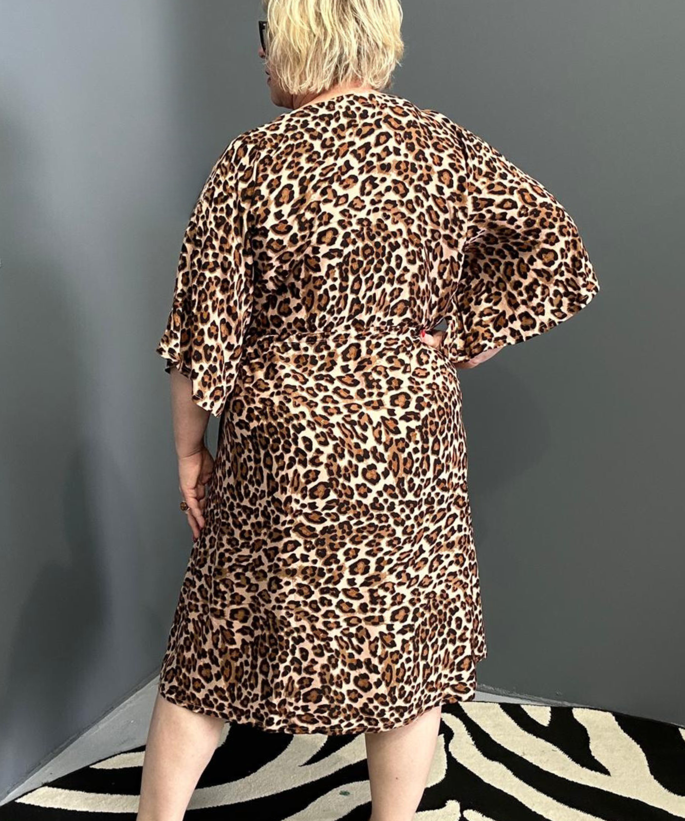 EBONY Curve Dress – Leopard