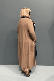 Lightweight, soft, breathable longline cardigan over jeans, perfect for plus size women’s clothing.