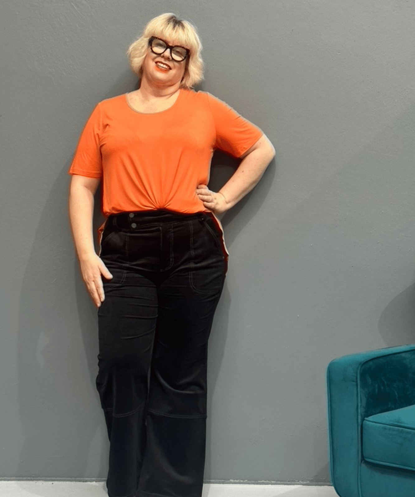 'STELLA' cords with a medium flare and high-waisted design for plus size women - black.
