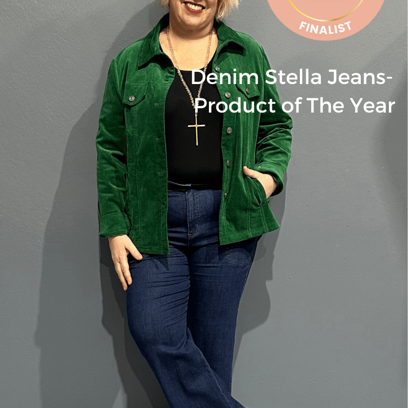 70s-inspired plus size high-waisted flared 'Stella' jeans.