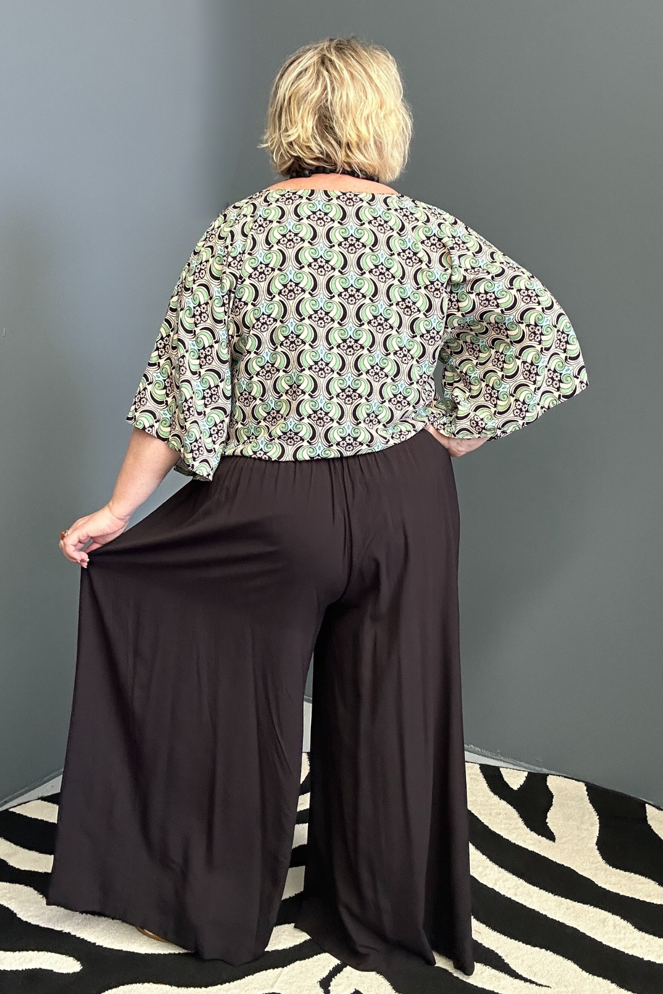 Flowy palazzo pants in a sleek black design.