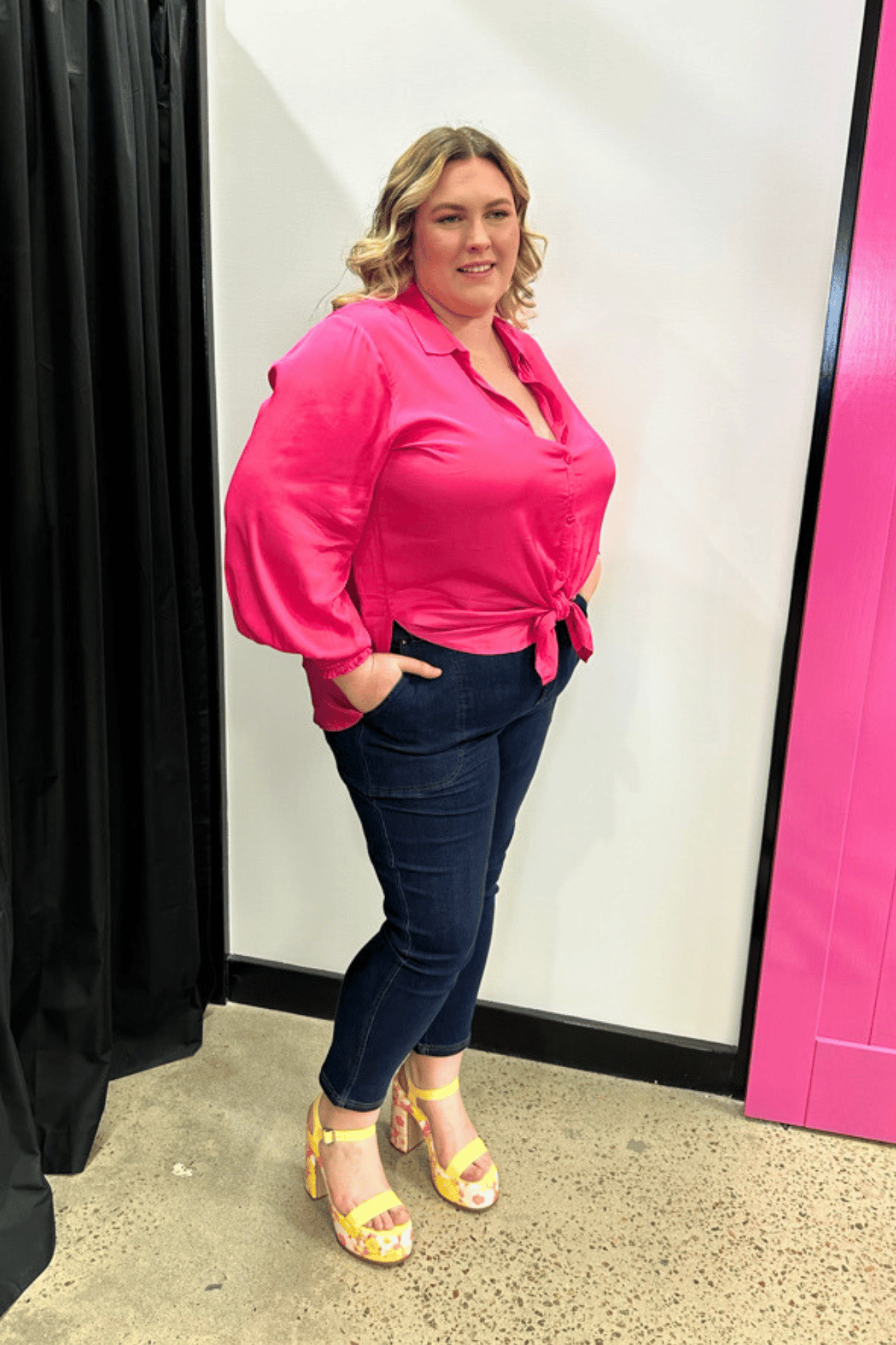 'GORGEOUS'  no gape button front top - PINK
