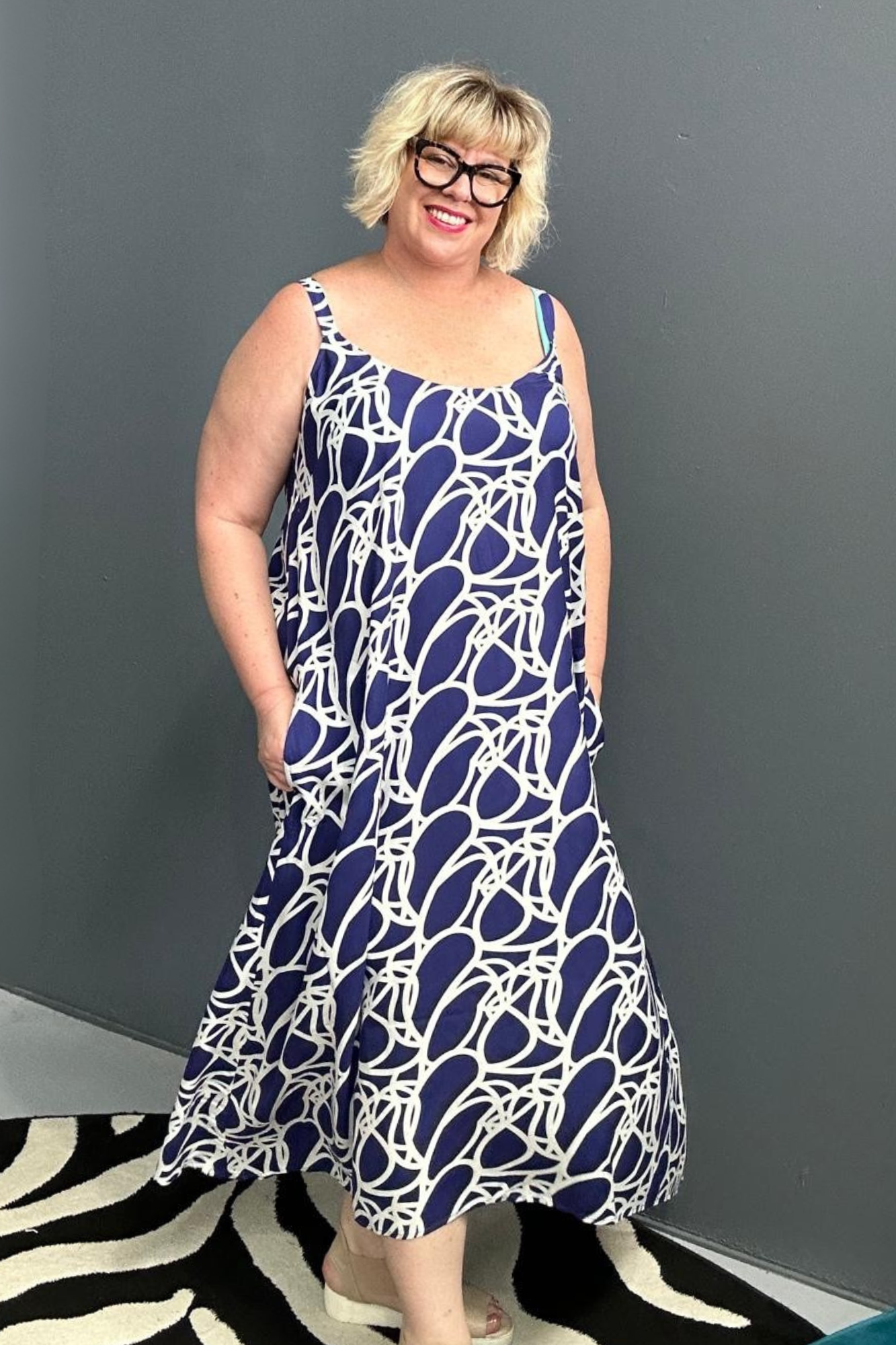 Plus-size navy singlet dress with a soft, breathable fit.