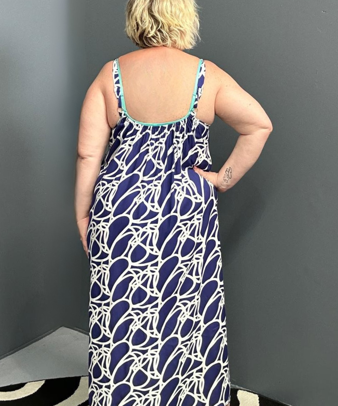 Plus-size navy singlet dress with a soft, breathable fit.