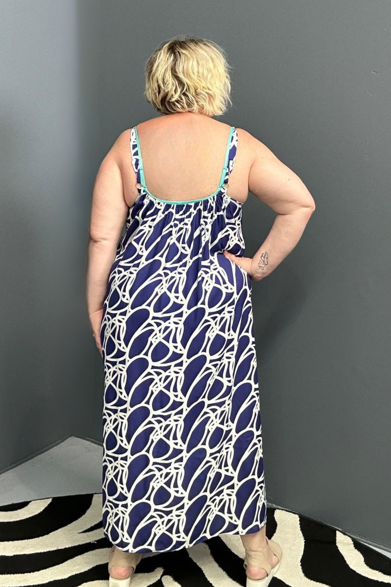 Plus-size navy singlet dress with a soft, breathable fit.