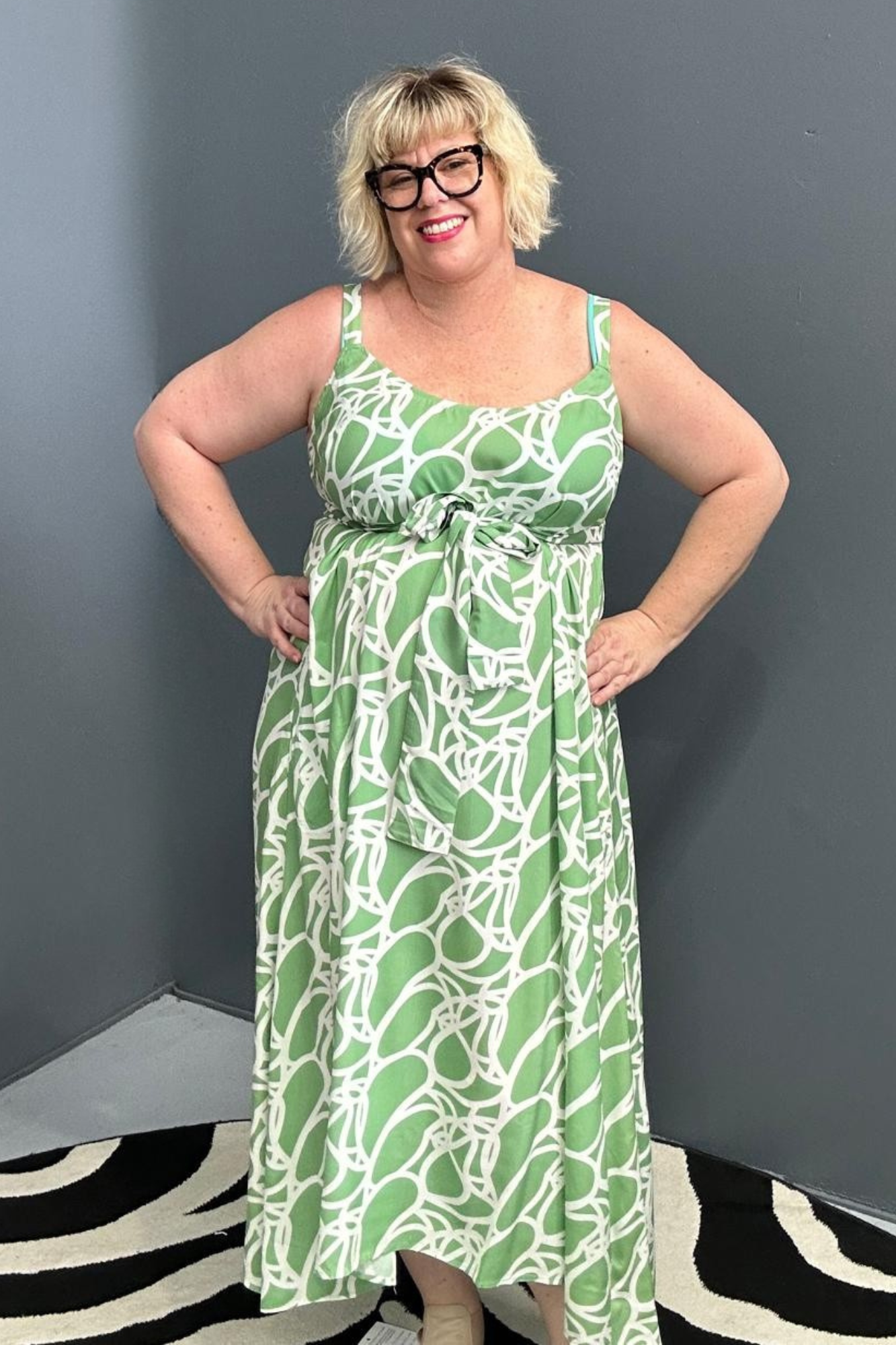 Plus-size green singlet dress with a soft, breathable fit.
