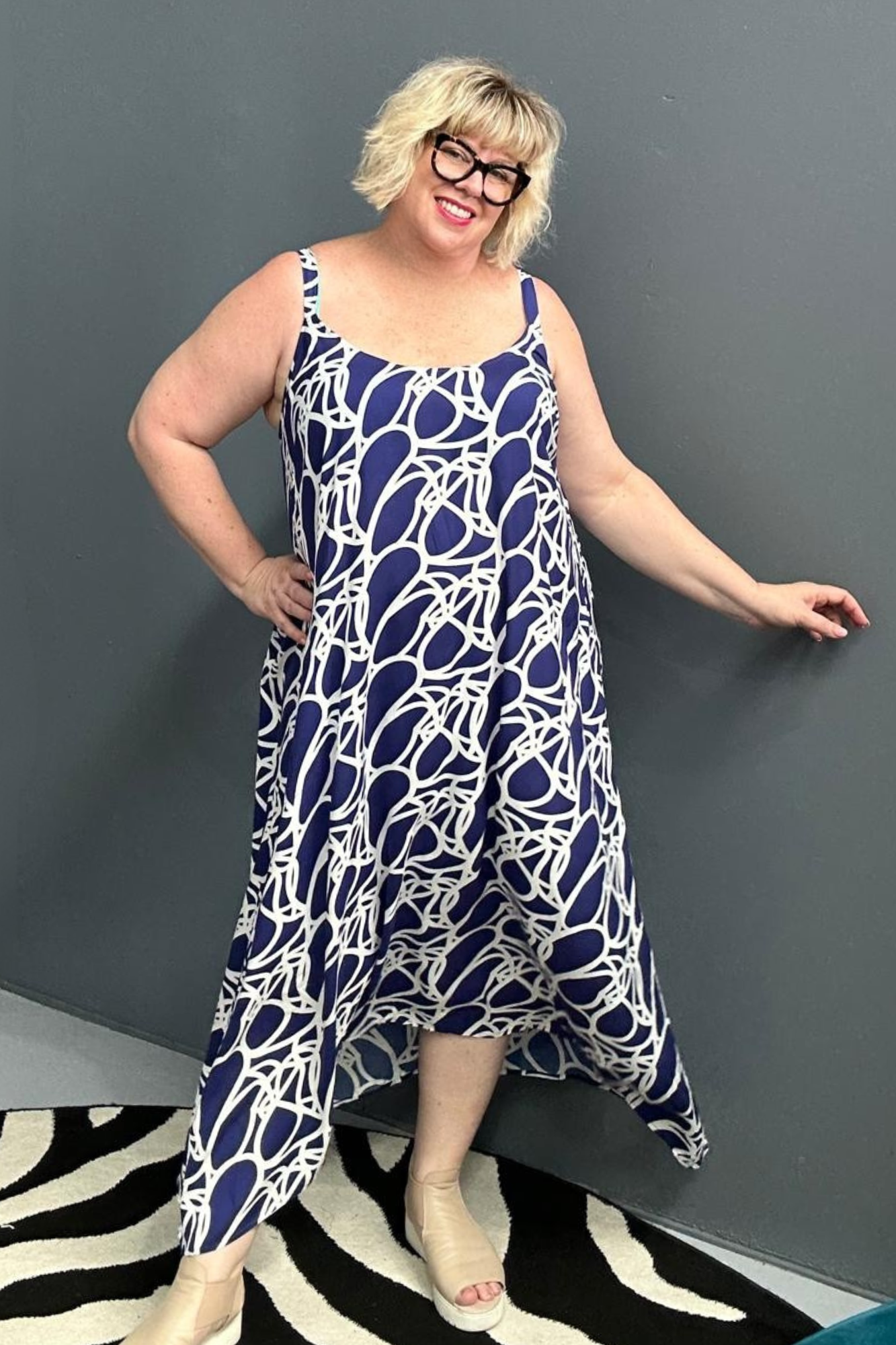 Plus-size navy singlet dress with a soft, breathable fit.