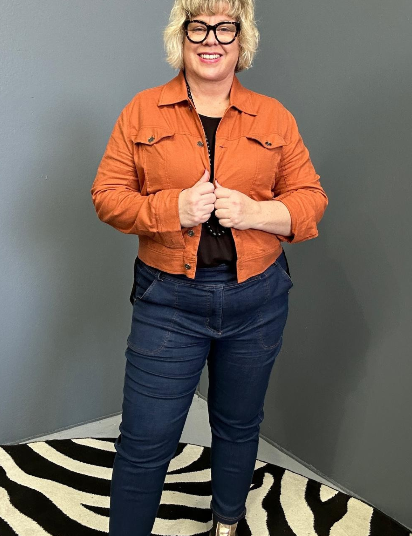 pre-order-frankie-plus-size-stretch-linen-jacket-rust.png