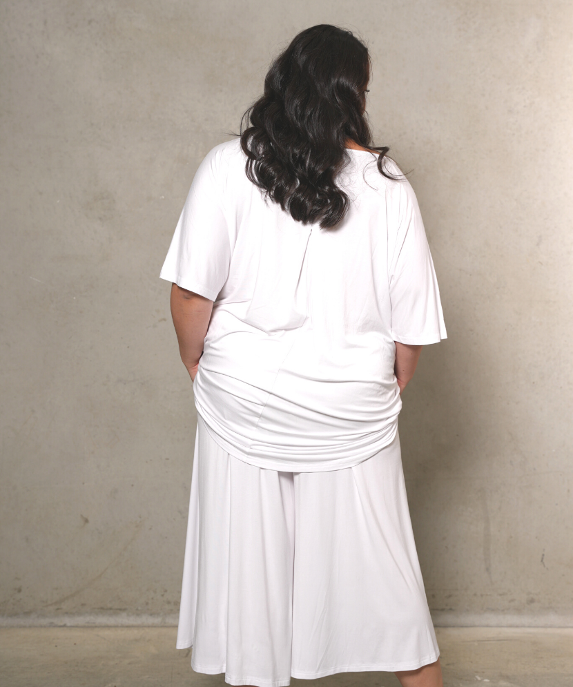 8 length, super soft and breathable, perfect for summer and winter styling.