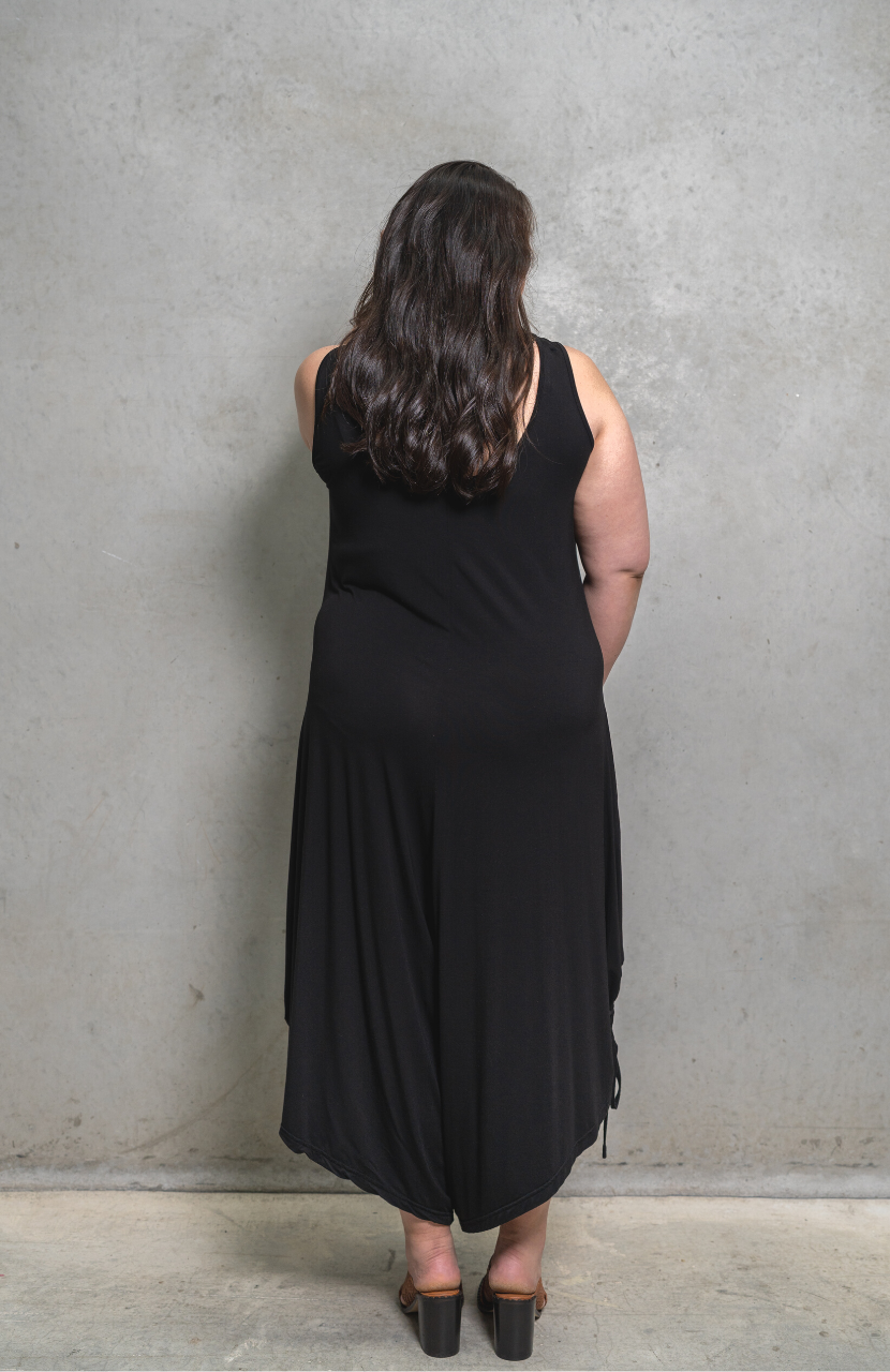 Plus size versatile jumpsuit for women, suitable for all seasons, easy to style for various occasions.