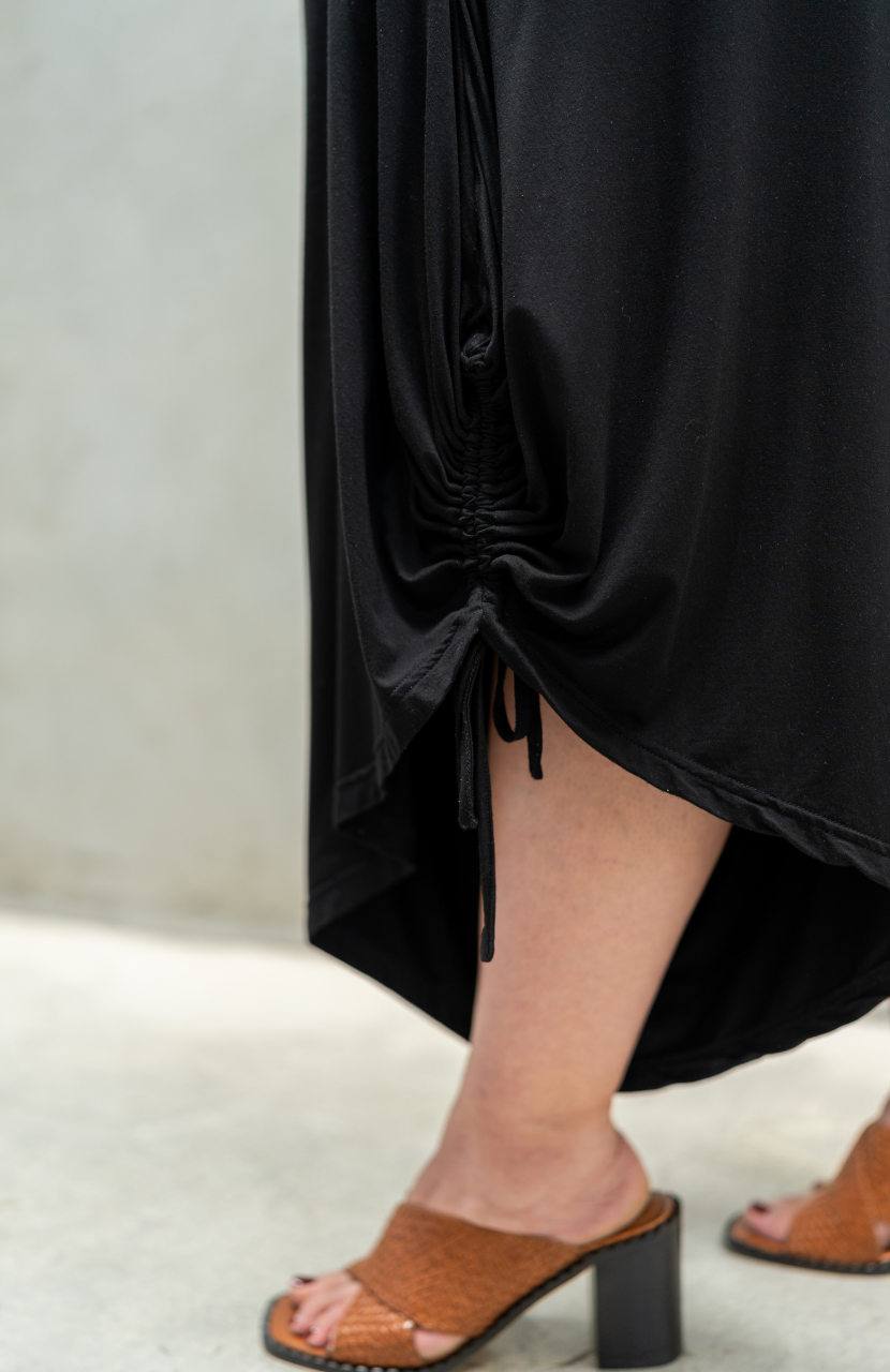 Plus size versatile jumpsuit for women, suitable for all seasons, easy to style for various occasions.