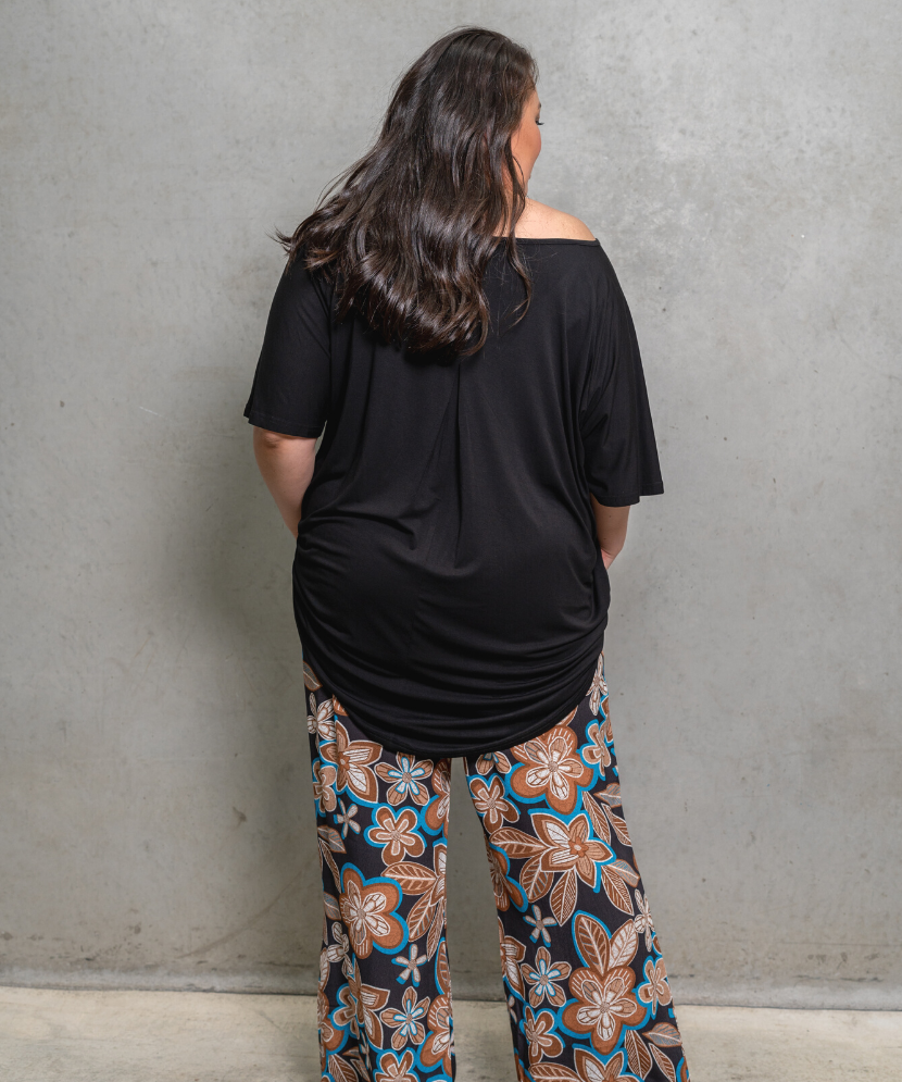 Retro Beat Pants in a vintage-inspired design with a wide leg and high waist, perfect for plus size fashion.